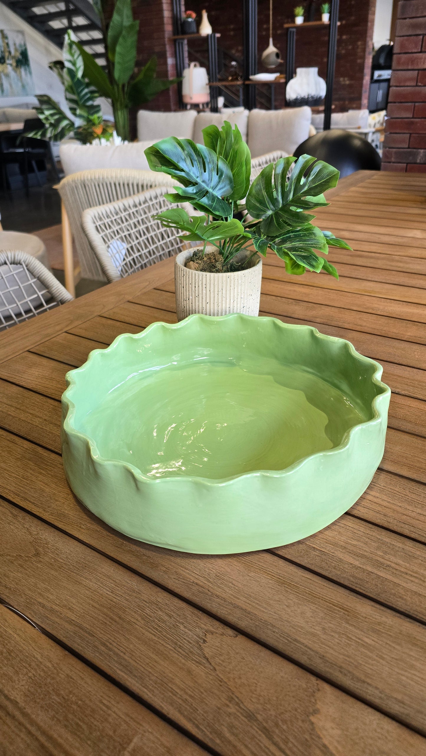 Serving plate fresh green