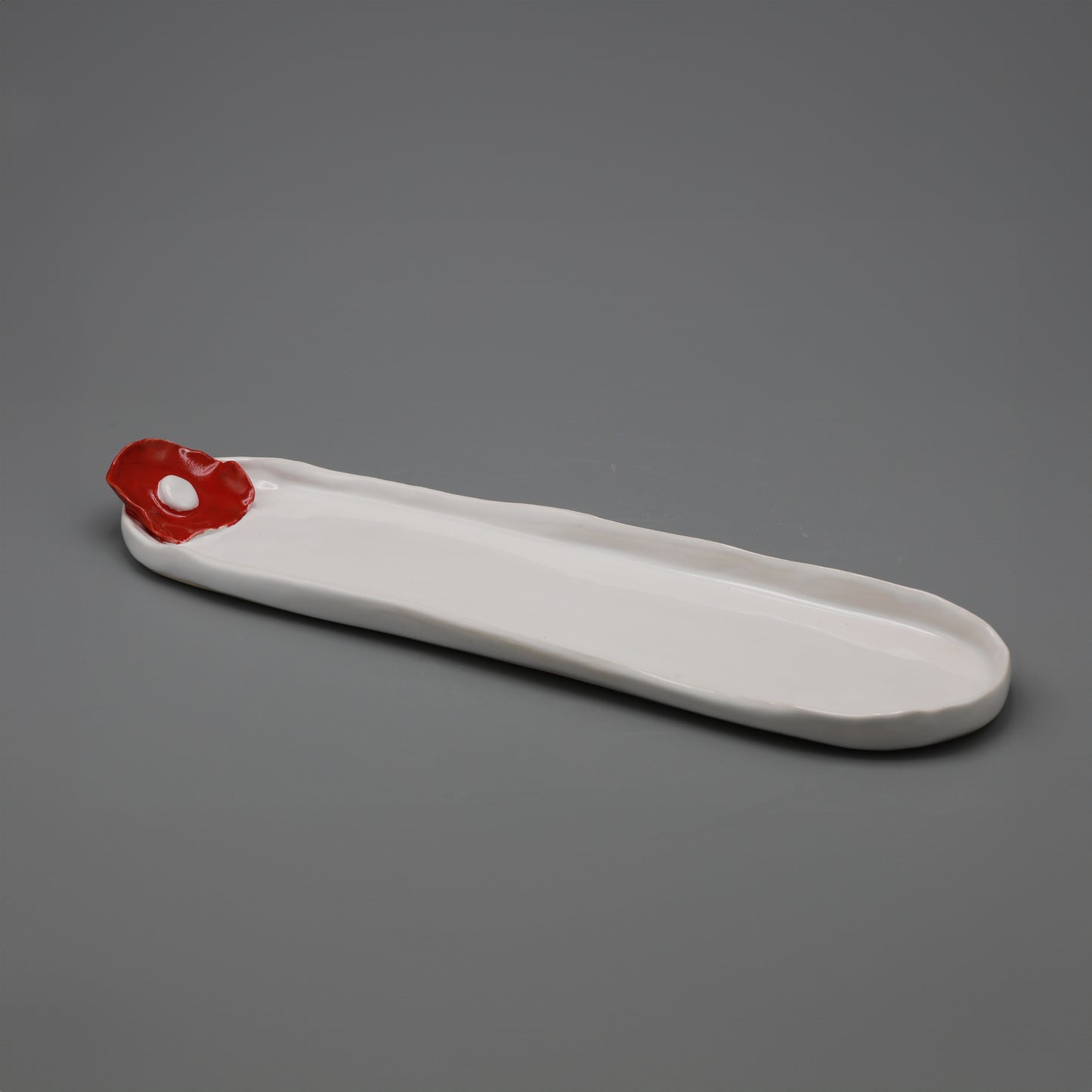 Bloom White and Red Slim Flat Plate