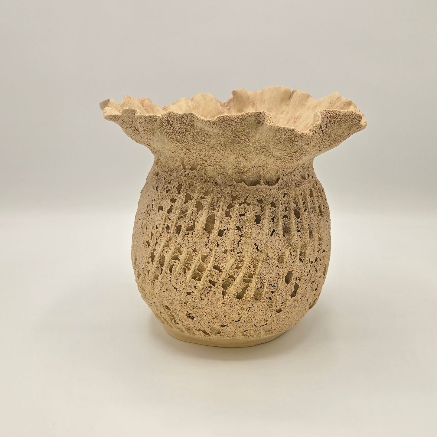 Sculpt Fleur Fossile Vessel